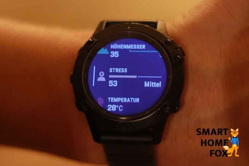 Man sieht das angezeigte Stresslevel auf der Garmin Fenix 6 Pro.